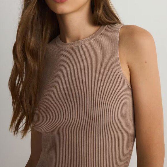 Aritzia Babaton Light Pink Knit Tank Top, XXS - Picture 1 of 5